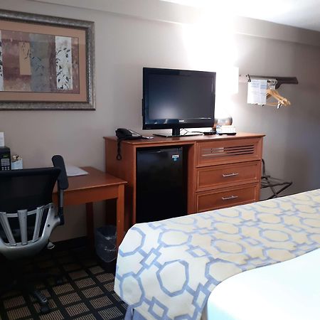 Baymont By Wyndham Rochester Mayo Clinic Area Екстер'єр фото