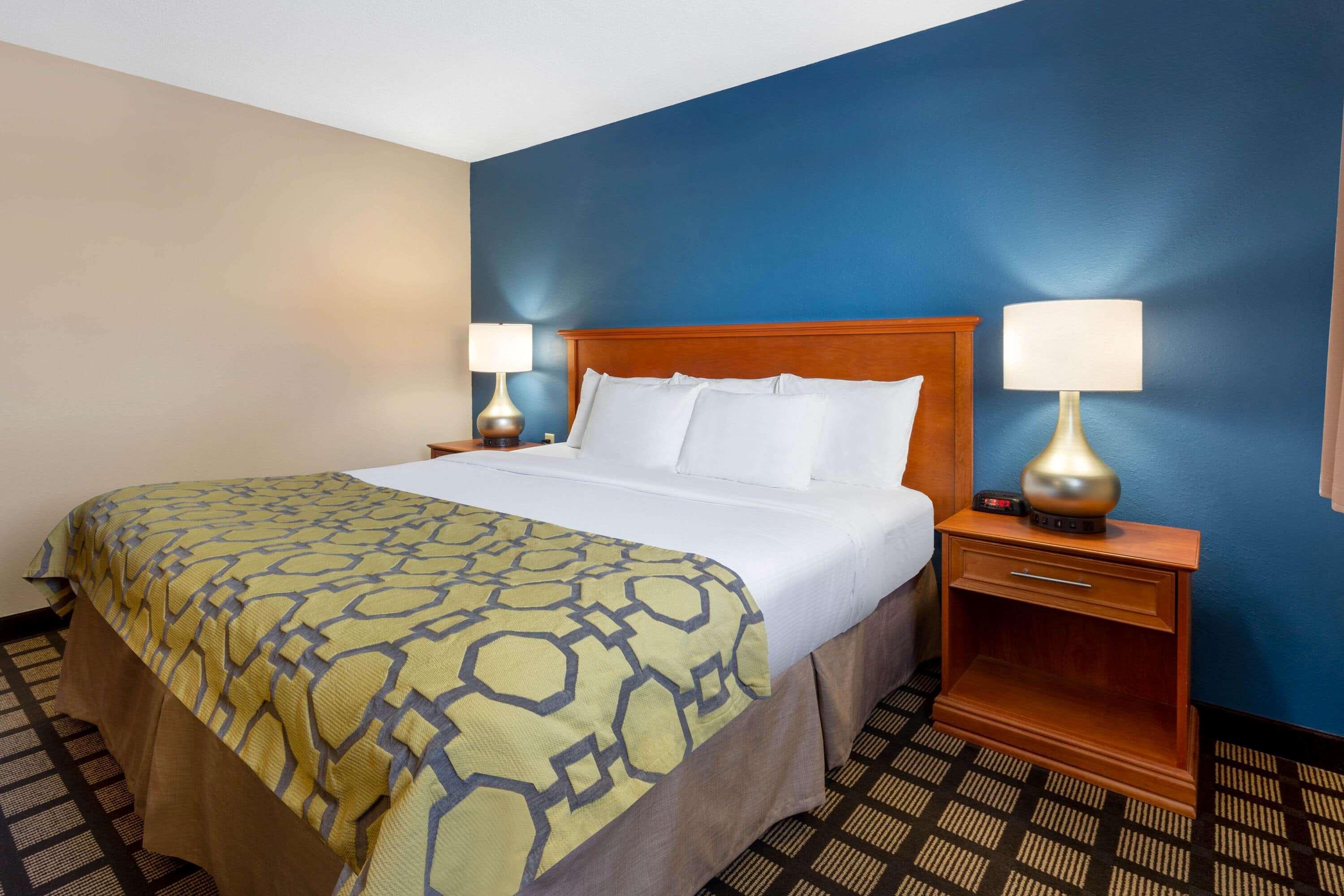 Baymont By Wyndham Rochester Mayo Clinic Area Екстер'єр фото