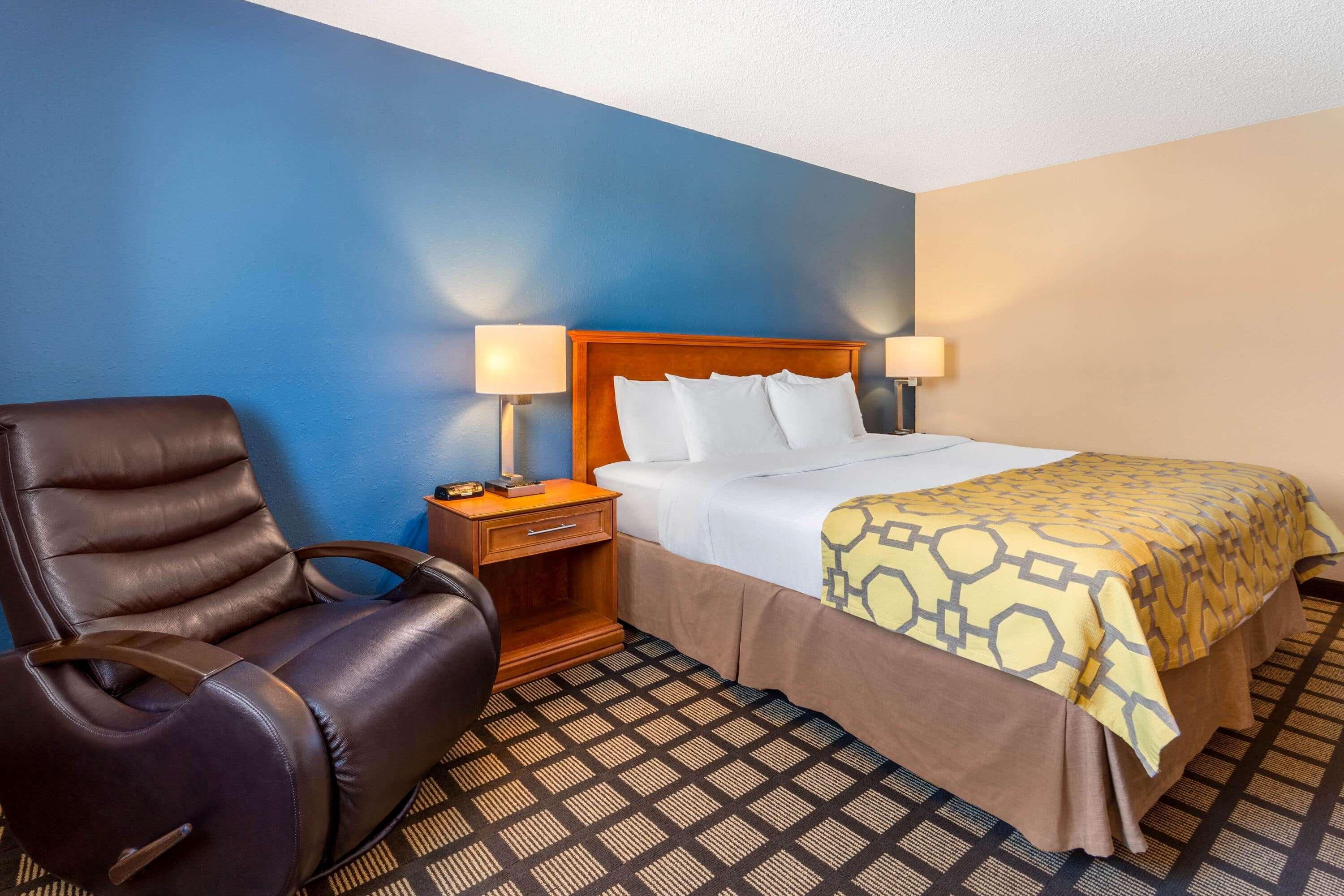 Baymont By Wyndham Rochester Mayo Clinic Area Екстер'єр фото