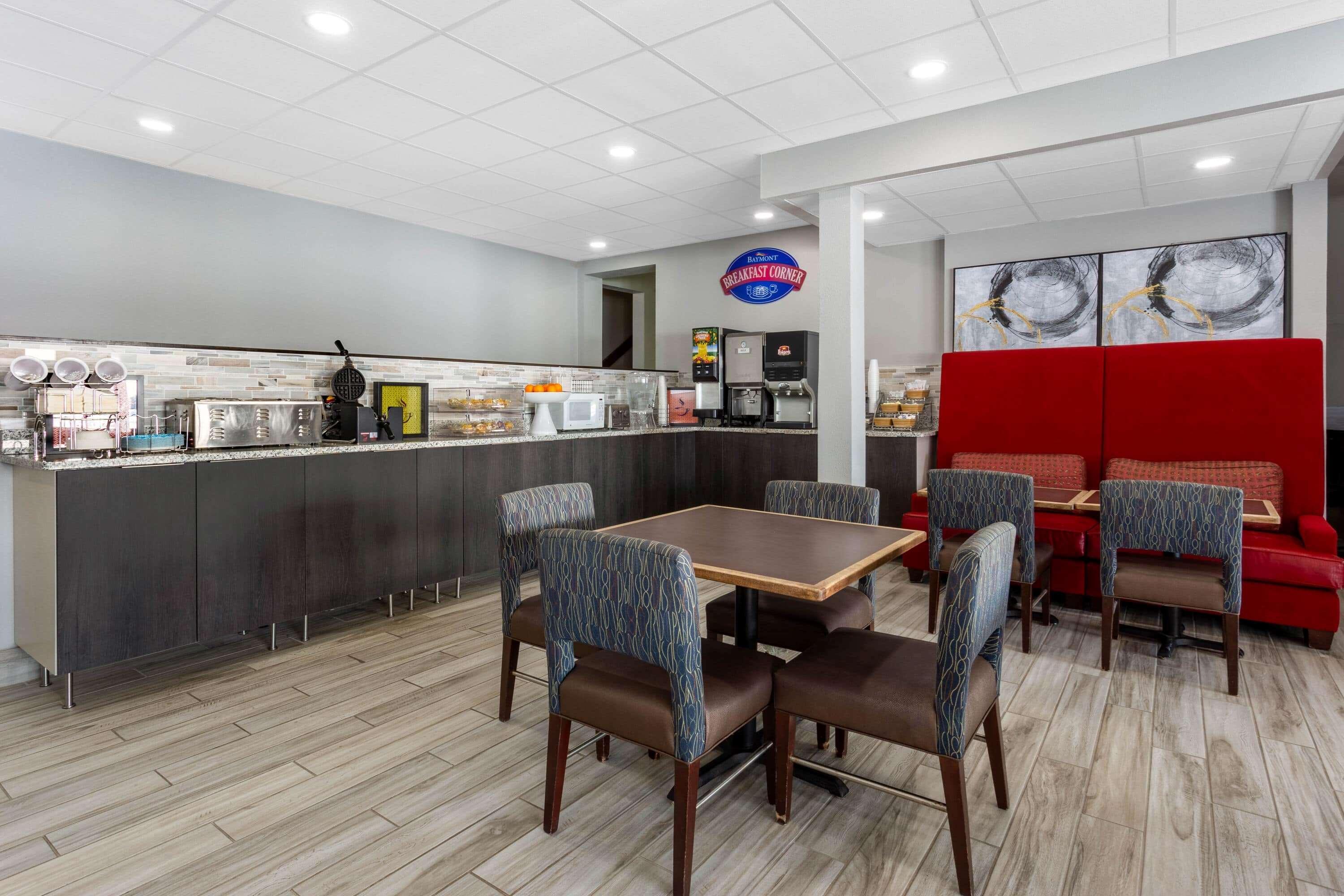 Baymont By Wyndham Rochester Mayo Clinic Area Екстер'єр фото